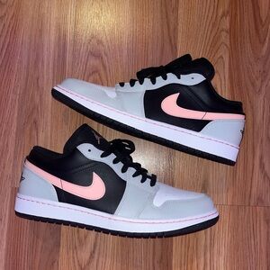 Jordan 1 low pink black and grey